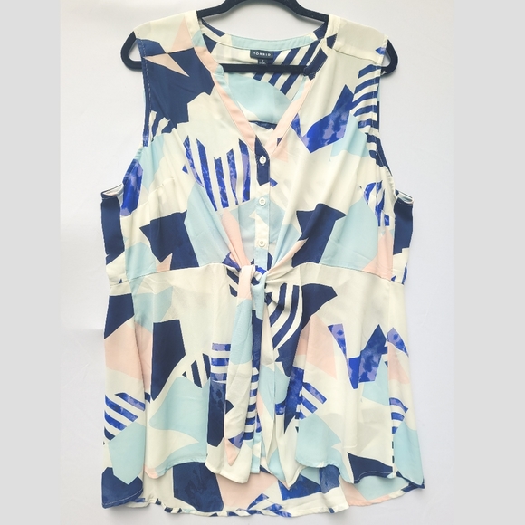 Torrid | Geometric Top - Picture 4 of 6